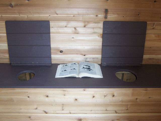 Outhouse4.jpg